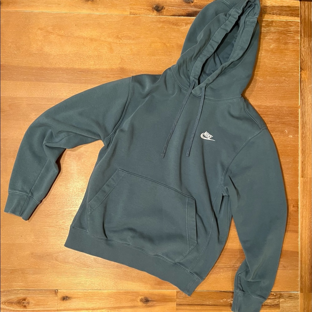 Nike Men's Sportswear Club Fleece Hoodie